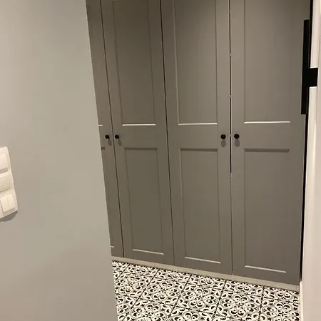 Apartamento Sonata, Mazury, *